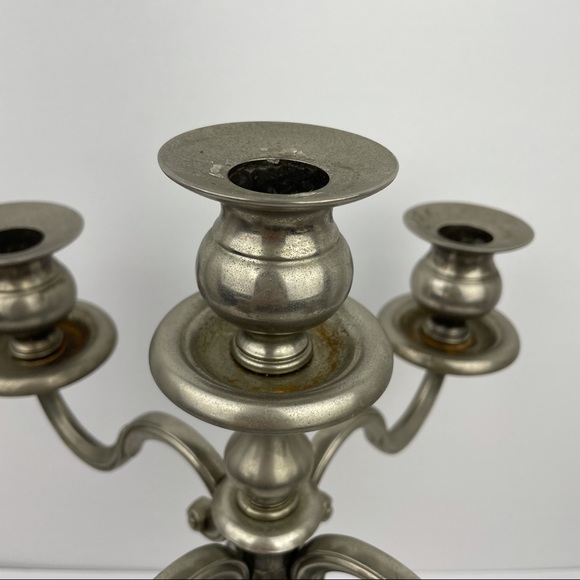 Vintage Regal Silver Zinc heavy weight candelabra - Picture 5 of 7